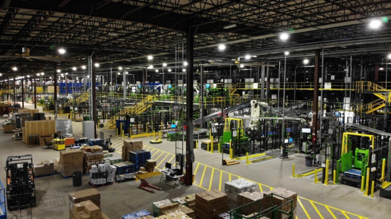 Distribution Centers Role, Benefits, and Real World Use Cases Explained